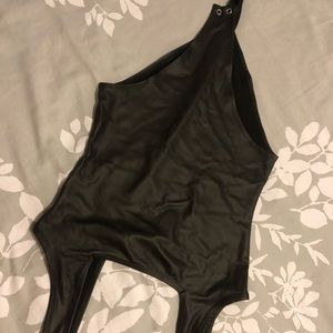 Black leather looking bodysuit S
